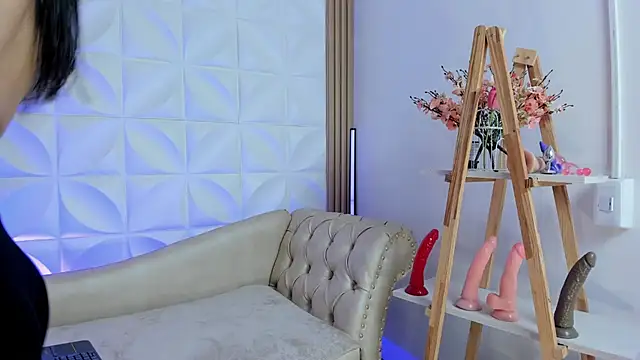 AnikaRomanoff online show from February 27, 9:11 am