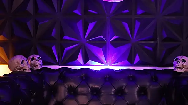 AnikaRomanoff online show from October 29, 3:42 am