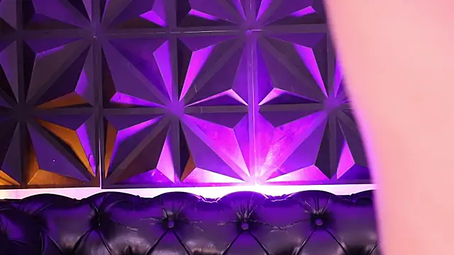 AnikaRomanoff online show from November 17, 3:56 am