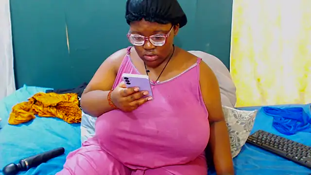 Damm Bobbies online show from April 12, 1:05 pm