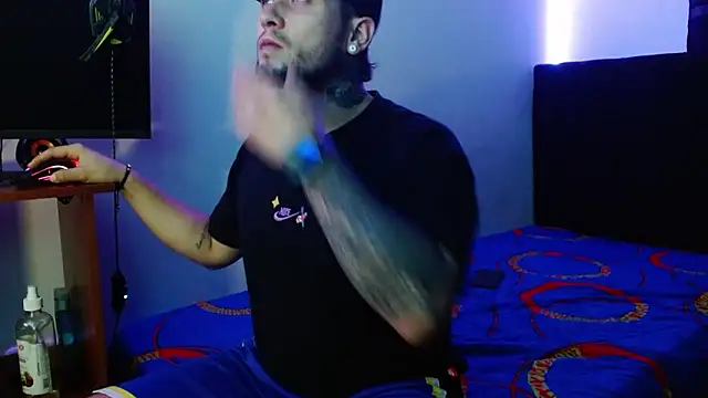 miia-liiam online show from January 16, 5:33 am