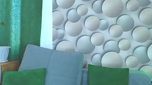 Snapshot of Cute_smile_sharon chatting on February 7, 7:29 am Cute smile sharon online show from February 7, 7:29 am