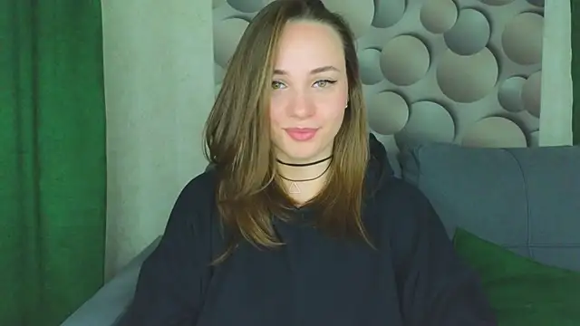 Snapshot of Cute_smile_sharon chatting on September 12, 4:45 am Cute smile sharon online show from September 12, 4:45 am