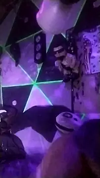 dulcedeseo13 online show from April 1, 2:14 pm