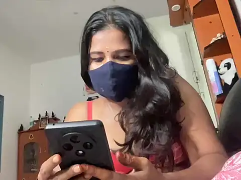 Tamil Sanjana  online show from October 2, 6:15 pm