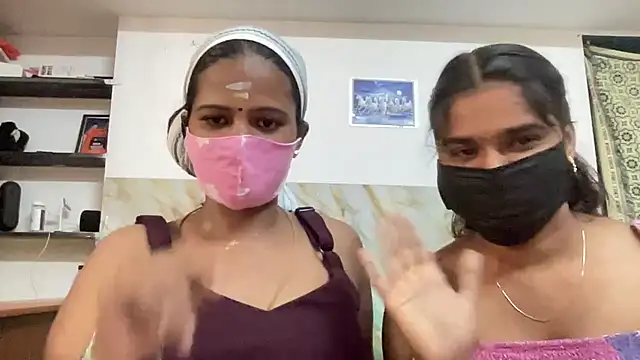 Snapshot of Tamil_Sanjana_ chatting on July 10, 5:04 pm Tamil Sanjana online show from July 10, 5:04 pm