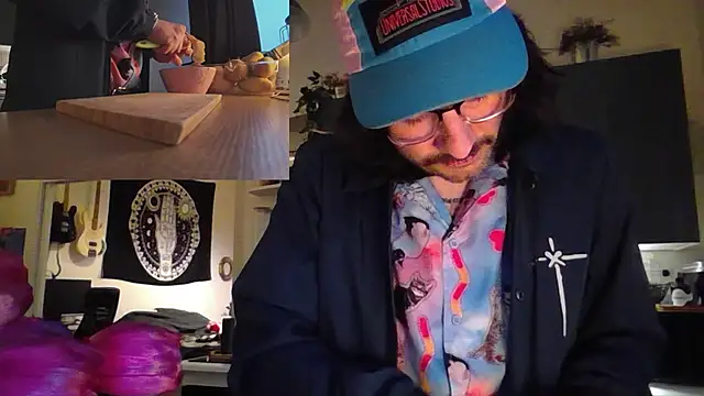 Chuck-FR online show from March 30, 6:09 pm