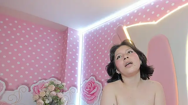 Lily Martinez online show from February 25, 12:25 am