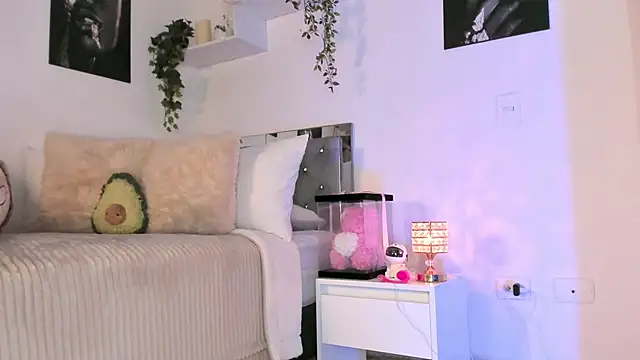 Alissonroses online show from September 24, 9:18 pm