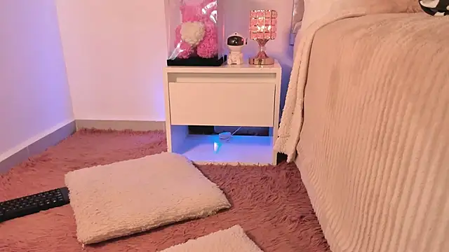 Alissonroses online show from November 28, 8:55 pm