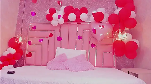 SEXY HOTTIE   online show from February 24, 12:37 pm