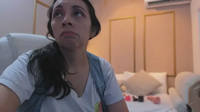 PerlaPreciosa online show from February 28, 4:02 am