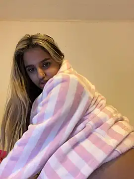 Bigbrownass489 online show from January 4, 7:13 pm