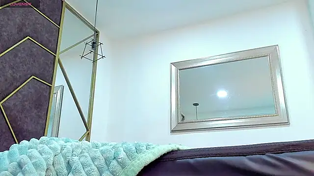 Snapshot of AbrilSonne chatting on December 26, 10:52 pm AbrilSonne online show from December 26, 10:52 pm