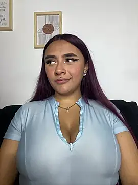 Snapshot of michell_boobs_ chatting on January 17, 4:15 pm michell boobs online show from January 17, 4:15 pm