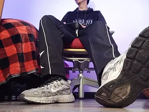 codysmith online show from March 9, 1:04 pm