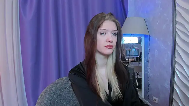 Snapshot of Lina_Vi chatting on January 5, 9:03 pm Lina Vi online show from January 5, 9:03 pm