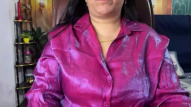 FlatVincy4 online show from March 18, 9:01 am