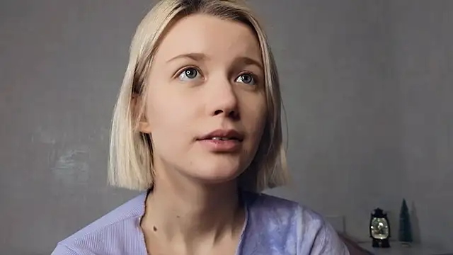 LucyLure online show from December 19, 5:08 pm