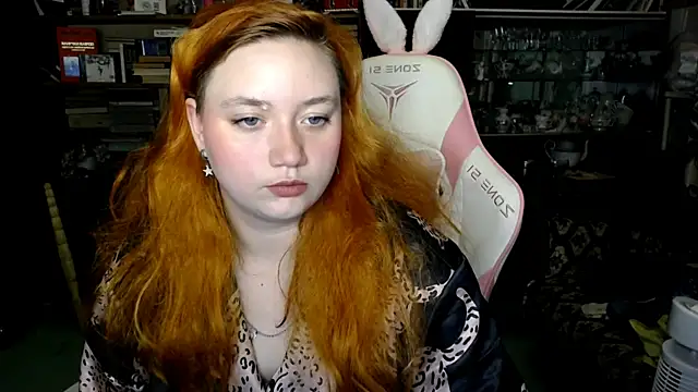 Snapshot of Bitchy_Lily chatting on October 7, 5:54 pm Bitchy Lily online show from October 7, 5:54 pm