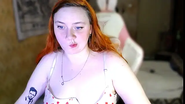 Snapshot of Bitchy_Lily chatting on November 6, 4:30 pm Bitchy Lily online show from November 6, 4:30 pm