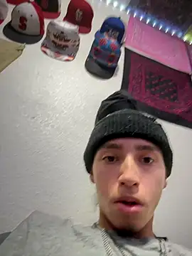 Snapshot of qbaby96 chatting on November 19, 5:57 pm qbaby96 online show from November 19, 5:57 pm