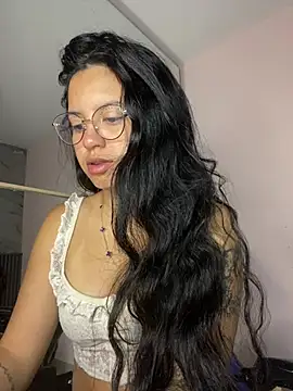 Rosita forever  online show from February 23, 2:25 pm