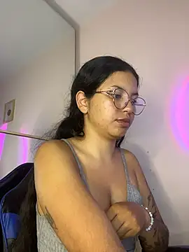 Rosita forever  online show from March 29, 4:18 pm