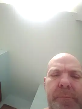 hoodratoui online show from December 5, 10:13 am