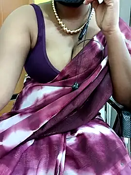 Snapshot of Tamilbigboobie chatting on March 16, 11:49 am Tamilbigboobie online show from March 16, 11:49 am