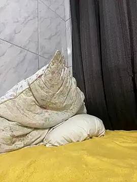 Snapshot of bigode_19cm chatting on February 9, 10:14 pm bigode 19cm online show from February 9, 10:14 pm