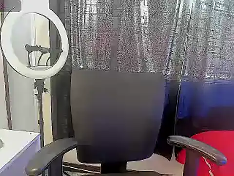 Snapshot of Julieta_love_1 chatting on February 26, 3:08 pm Julieta love 1 online show from February 26, 3:08 pm