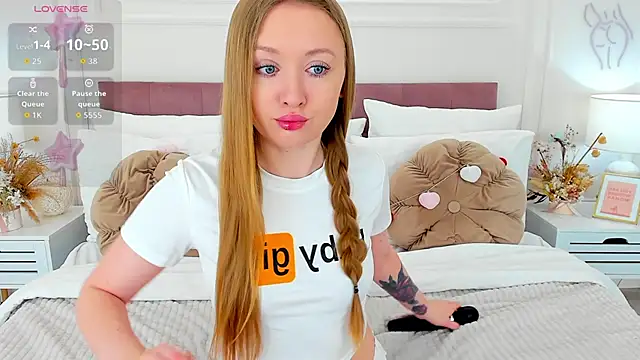 ChloeSug online show from February 19, 8:16 pm