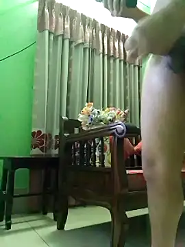 Snapshot of GildanK18 chatting on March 22, 9:10 pm GildanK18 online show from March 22, 9:10 pm