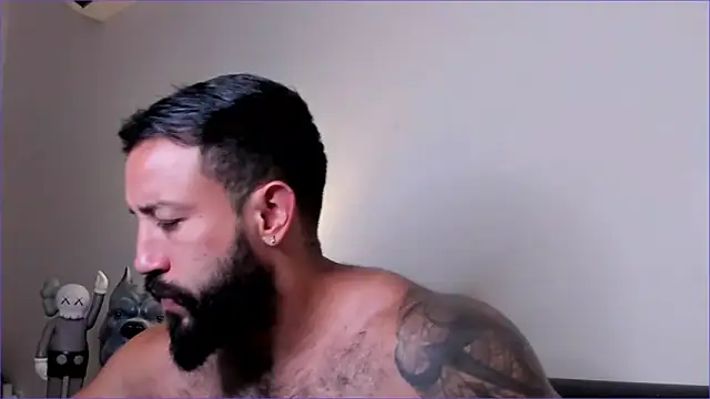 BradLeon  online show from December 15, 8:18 am