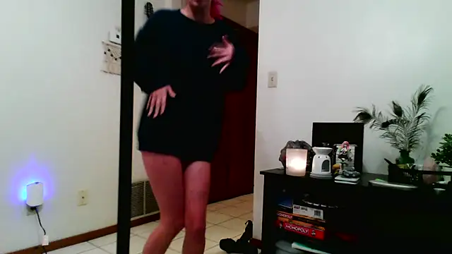 BedroomBarbie online show from October 4, 10:30 pm