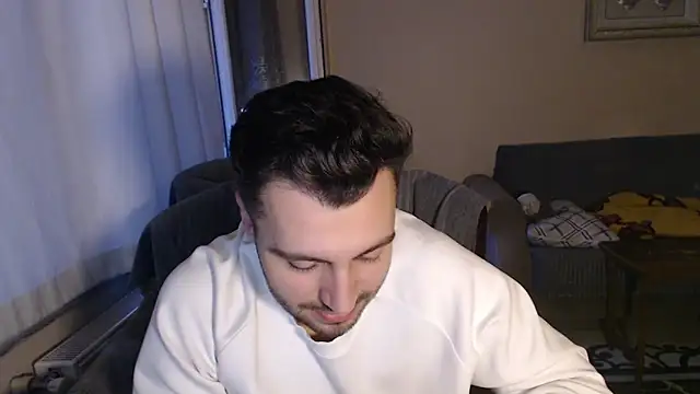 handsomeee04 online show from November 1, 3:14 pm