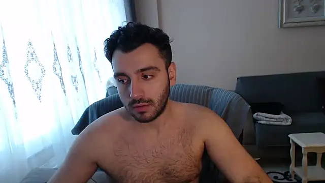 handsomeee04 online show from December 16, 6:07 am