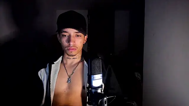 iamcloe 11 online show from October 22, 3:51 am