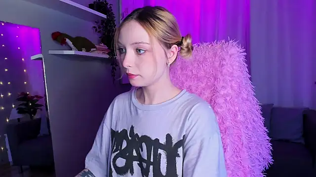 Snapshot of forget_me_not_eve chatting on January 20, 8:30 am forget me not eve online show from January 20, 8:30 am