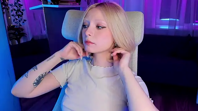 Snapshot of forget_me_not_eve chatting on February 19, 8:01 am forget me not eve online show from February 19, 8:01 am