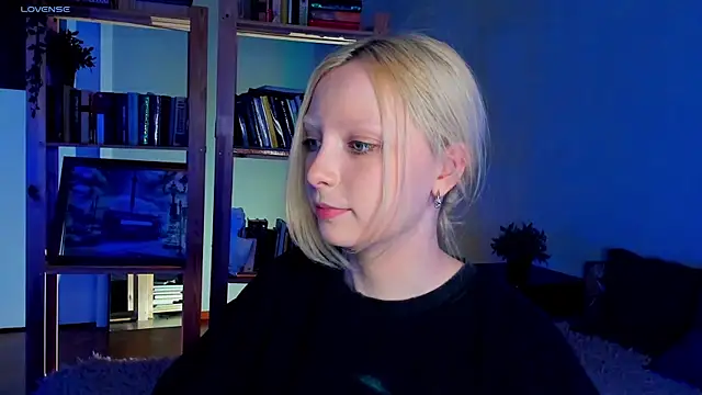 Snapshot of forget_me_not_eve chatting on February 22, 6:19 pm forget me not eve online show from February 22, 6:19 pm