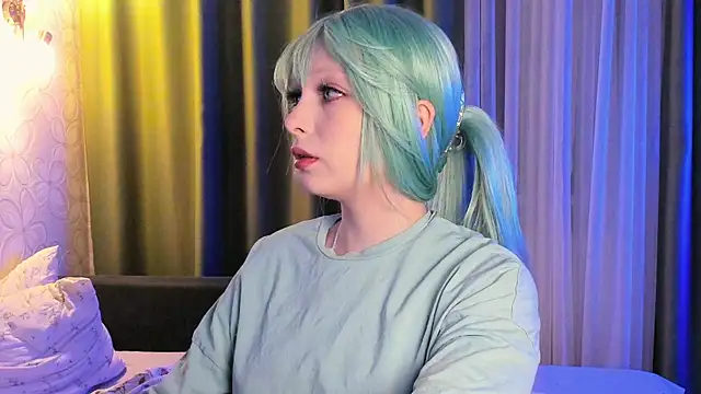 Snapshot of forget_me_not_eve chatting on November 18, 3:01 am forget me not eve online show from November 18, 3:01 am