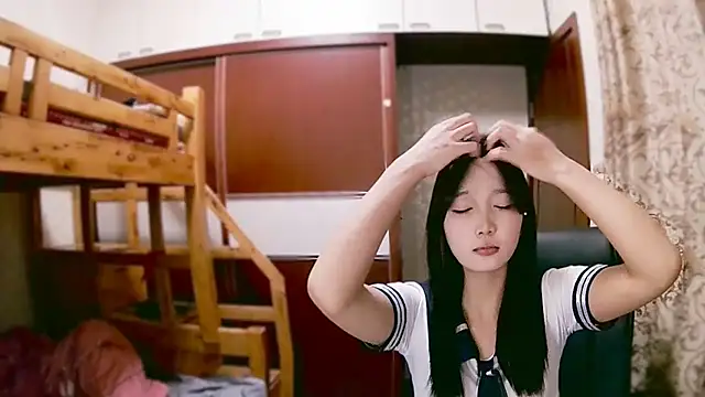 Snapshot of lulu-2002 chatting on December 29, 4:30 pm lulu-2002 online show from December 29, 4:30 pm