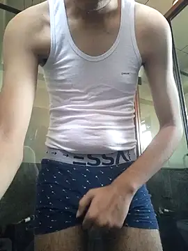 J JEN5 online show from January 4, 5:58 am