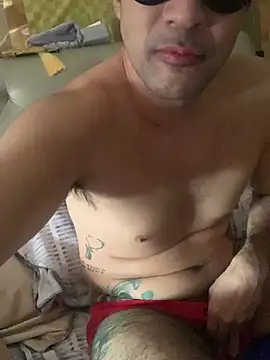 Snapshot of ArabianAsian chatting on February 11, 1:52 am ArabianAsian online show from February 11, 1:52 am