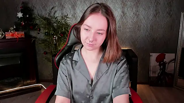 Amelia Stark online show from January 3, 1:36 pm