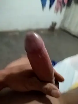 Snapshot of crazysex095 chatting on January 2, 2:22 am crazysex095 online show from January 2, 2:22 am