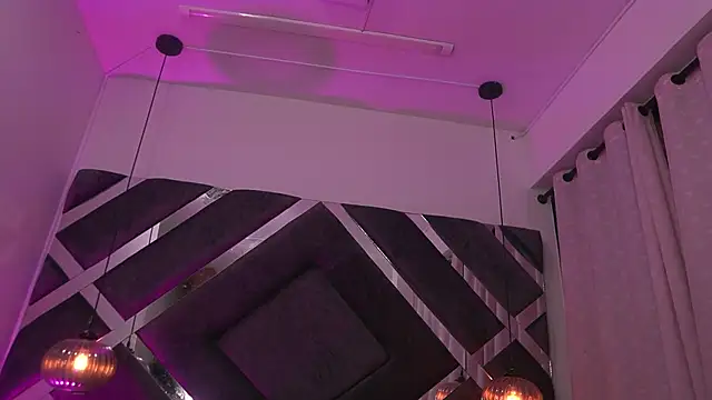 sam lewins online show from September 25, 7:17 pm