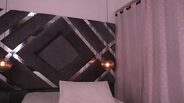 sam lewins online show from October 3, 7:22 pm